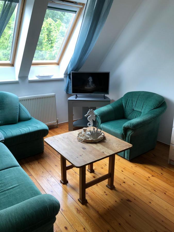 Capri Apartman Eger Zewnętrze zdjęcie